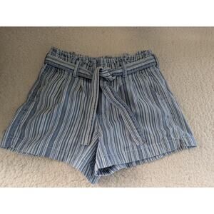 American Eagle Women Blue Pin Stripe Mom Jean Shorts High Rise Tie Belt SZ 8